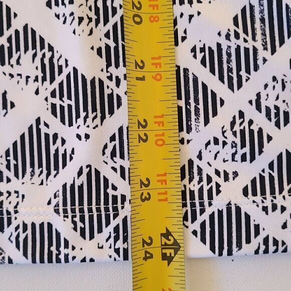 Tail Womens Black White Short Sleeve Athletic Golf Tennis Top Large - Picture 10 of 11